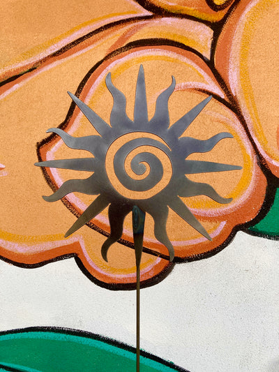Swirly Sun Pole