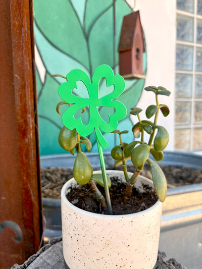 4-Leaf Clover Mini Pole