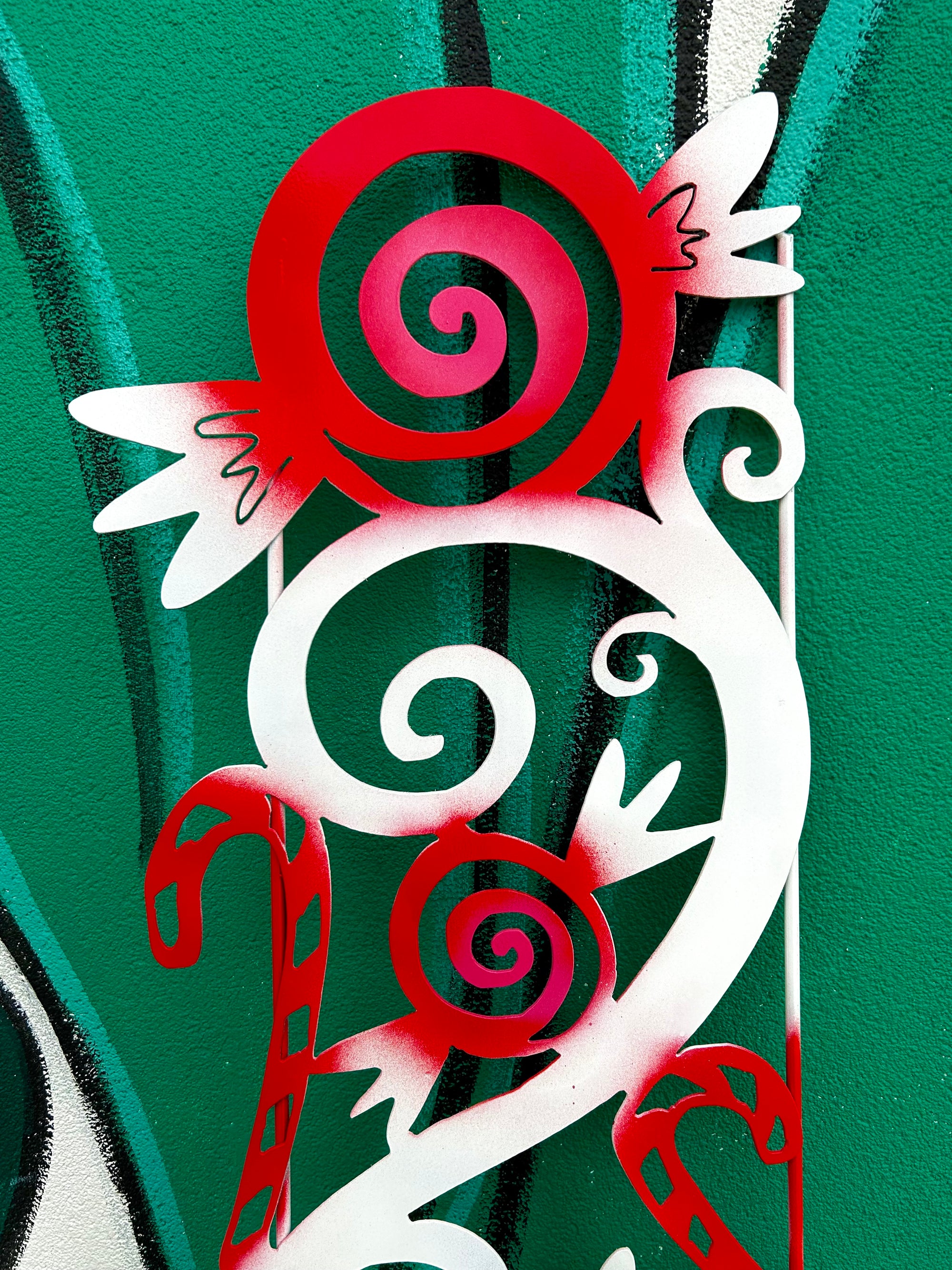 Peppermint Swirl Trellis