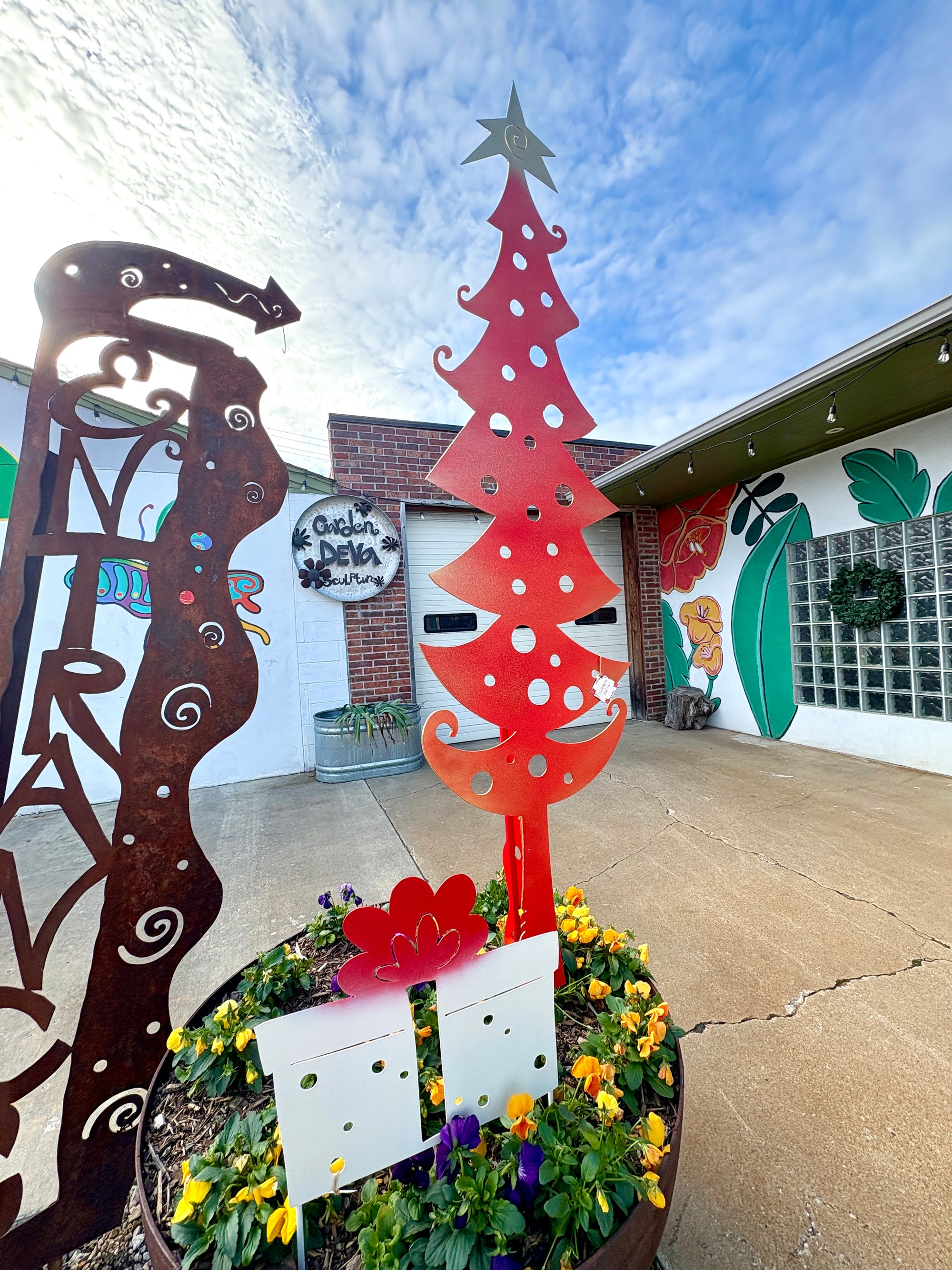 Extra Tall Twirly Tree!