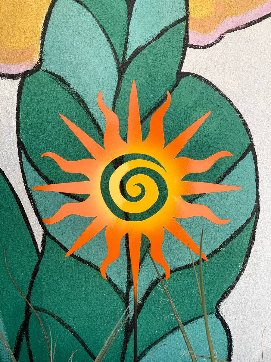 Swirly Sun Pole