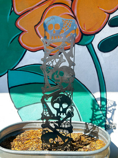 Skull and Bones Trellis