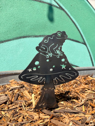 Frog and Toadstool