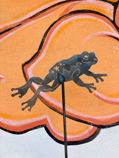 Leaping Frog Pole