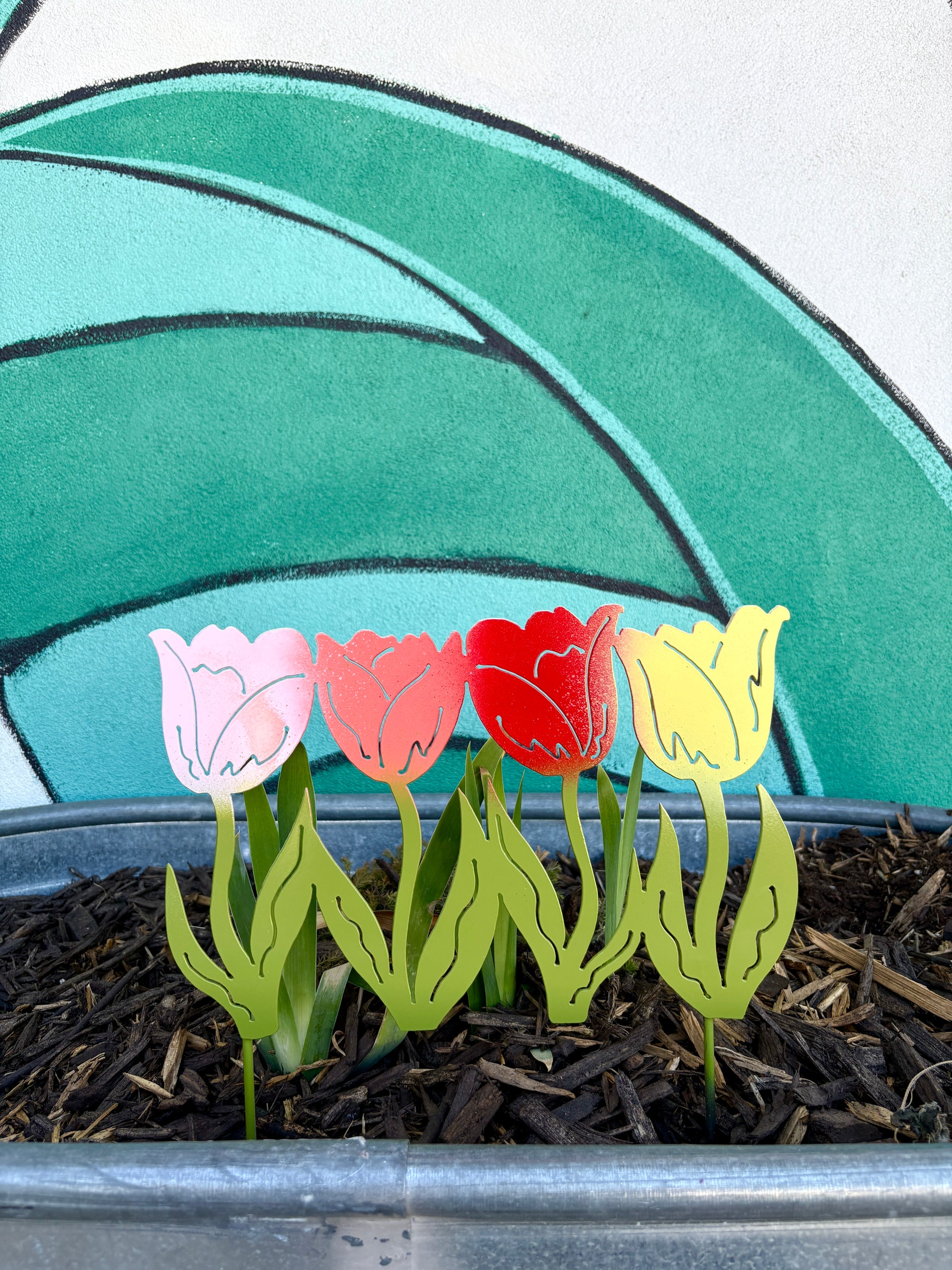 Tulip Garden Bed Liner