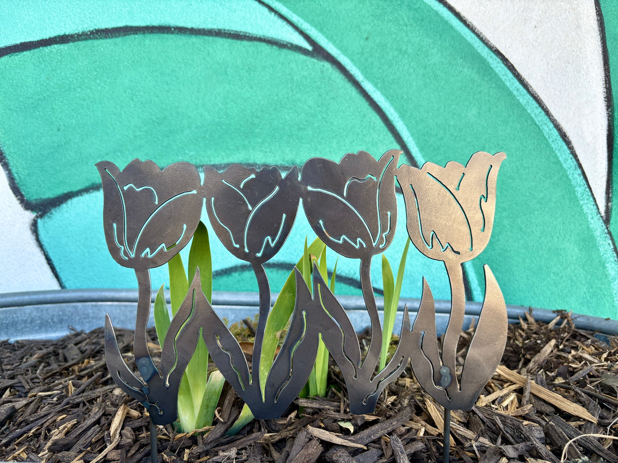 Tulip Garden Bed Liner