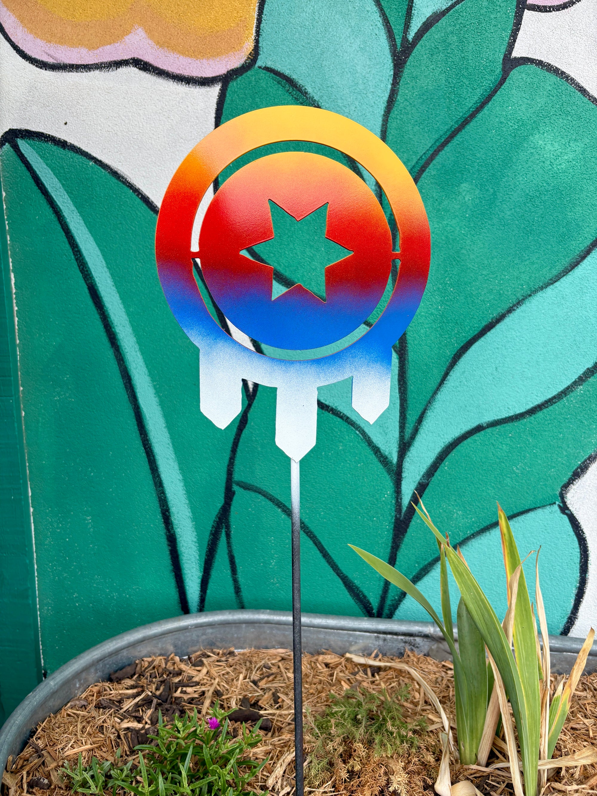 Tulsa Shield Garden Pole