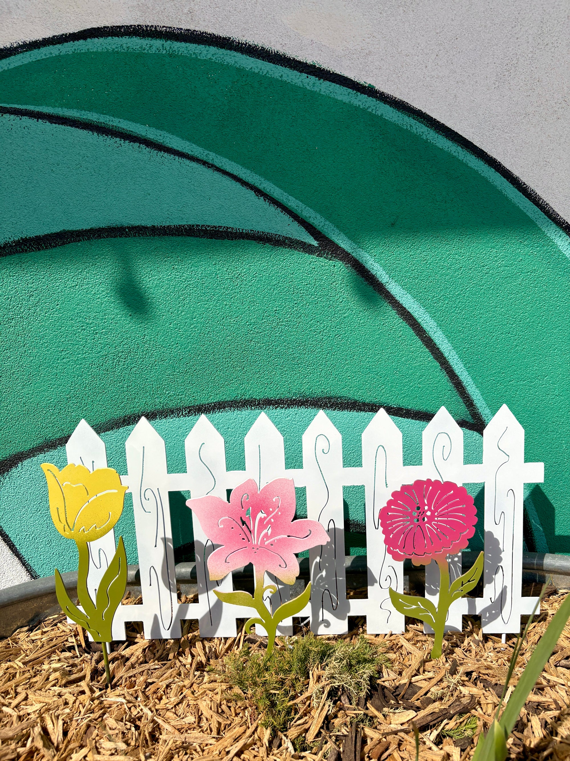Picket Fence Garden Bed Liner
