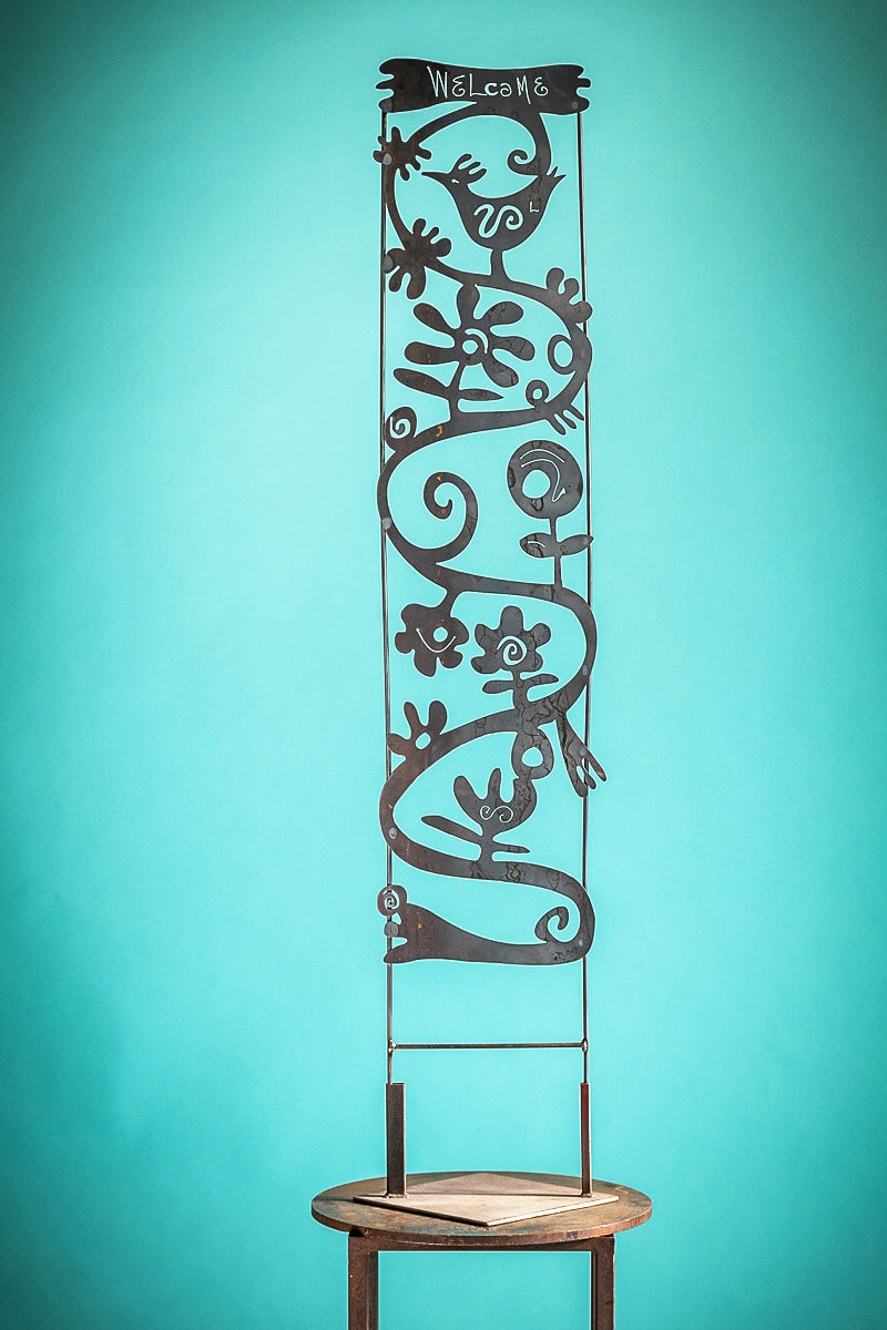 Welcome Bird Trellis