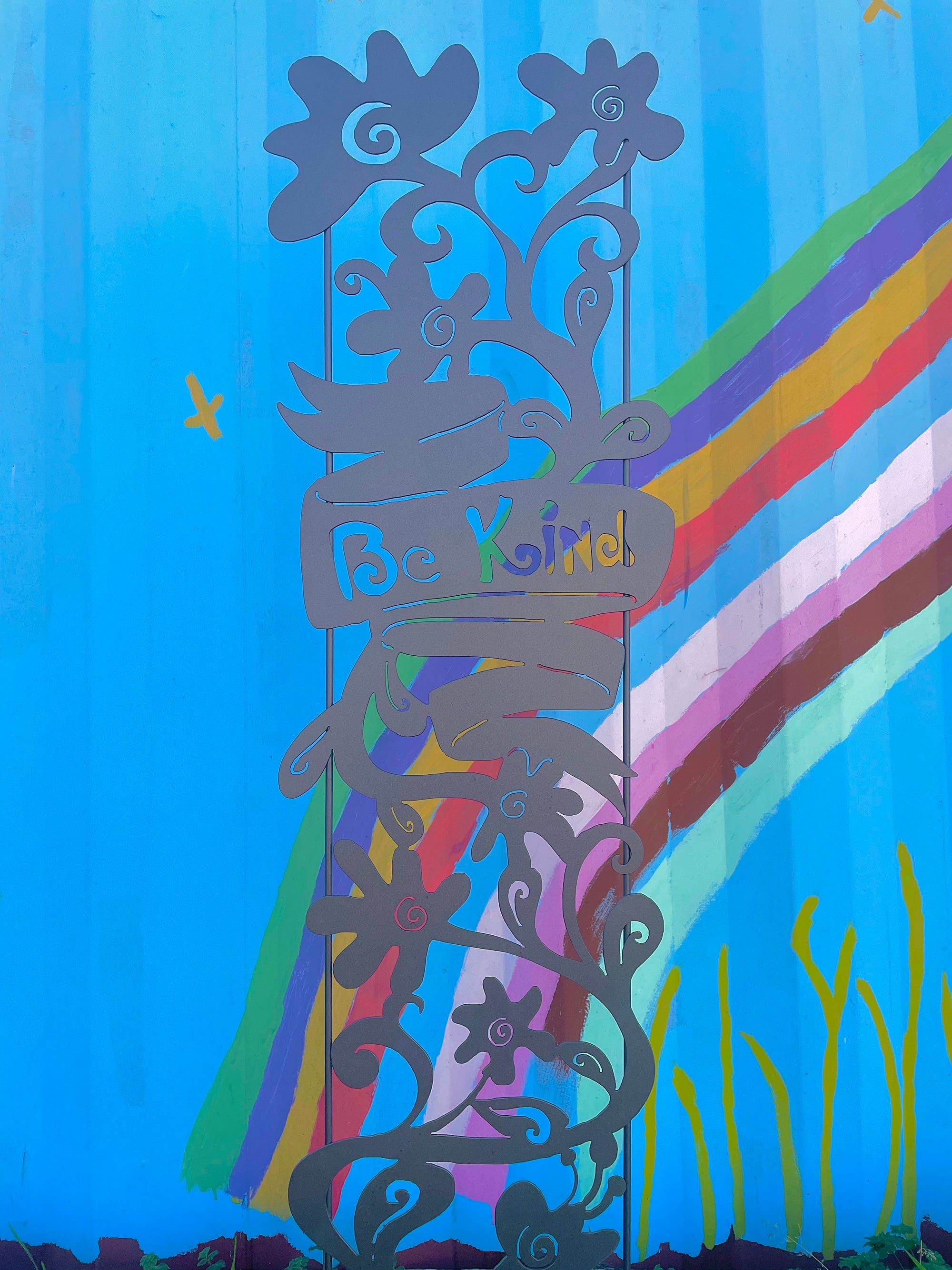 "Be Kind" Trellis