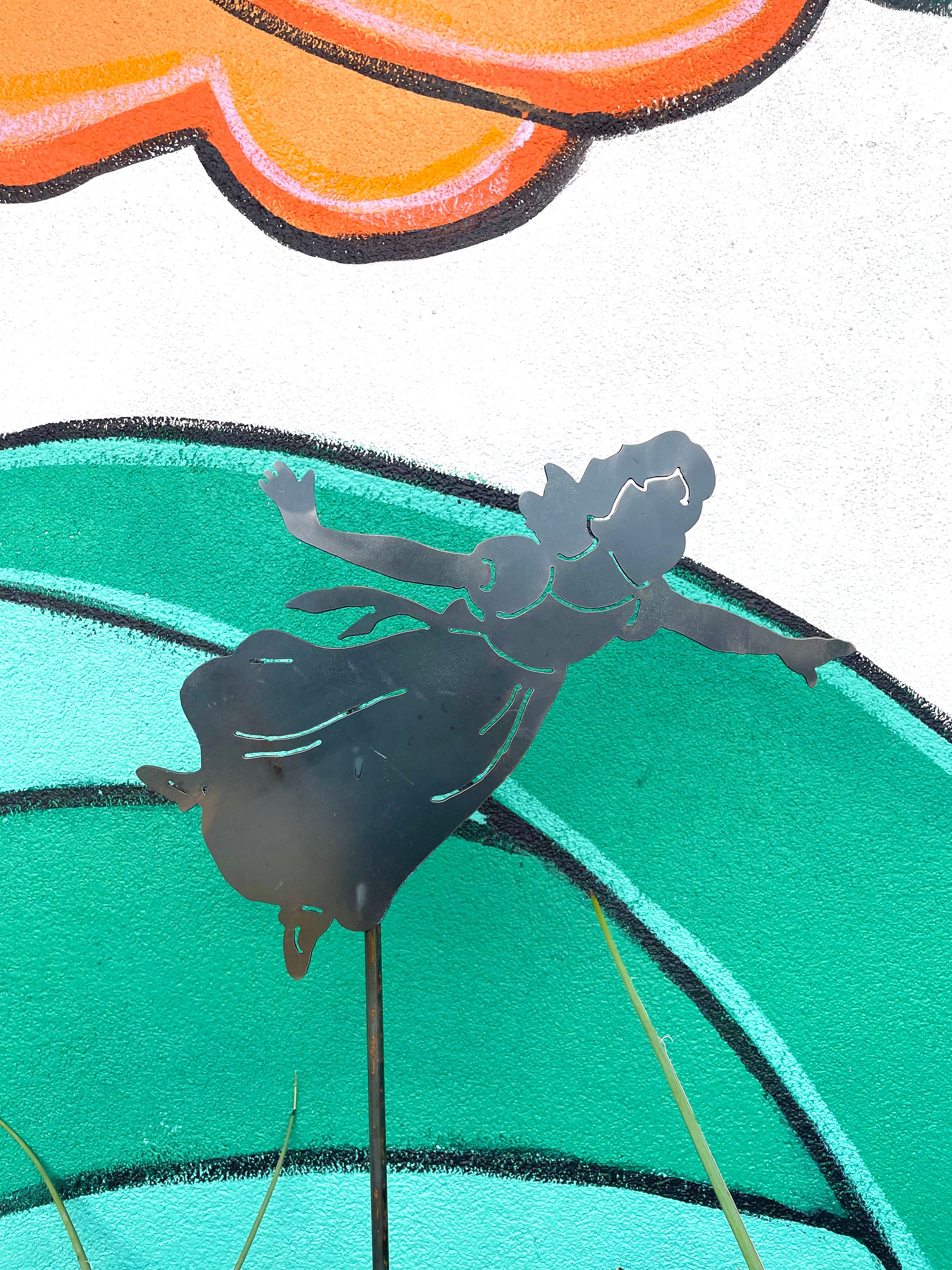 Flying Wendy Garden Pole