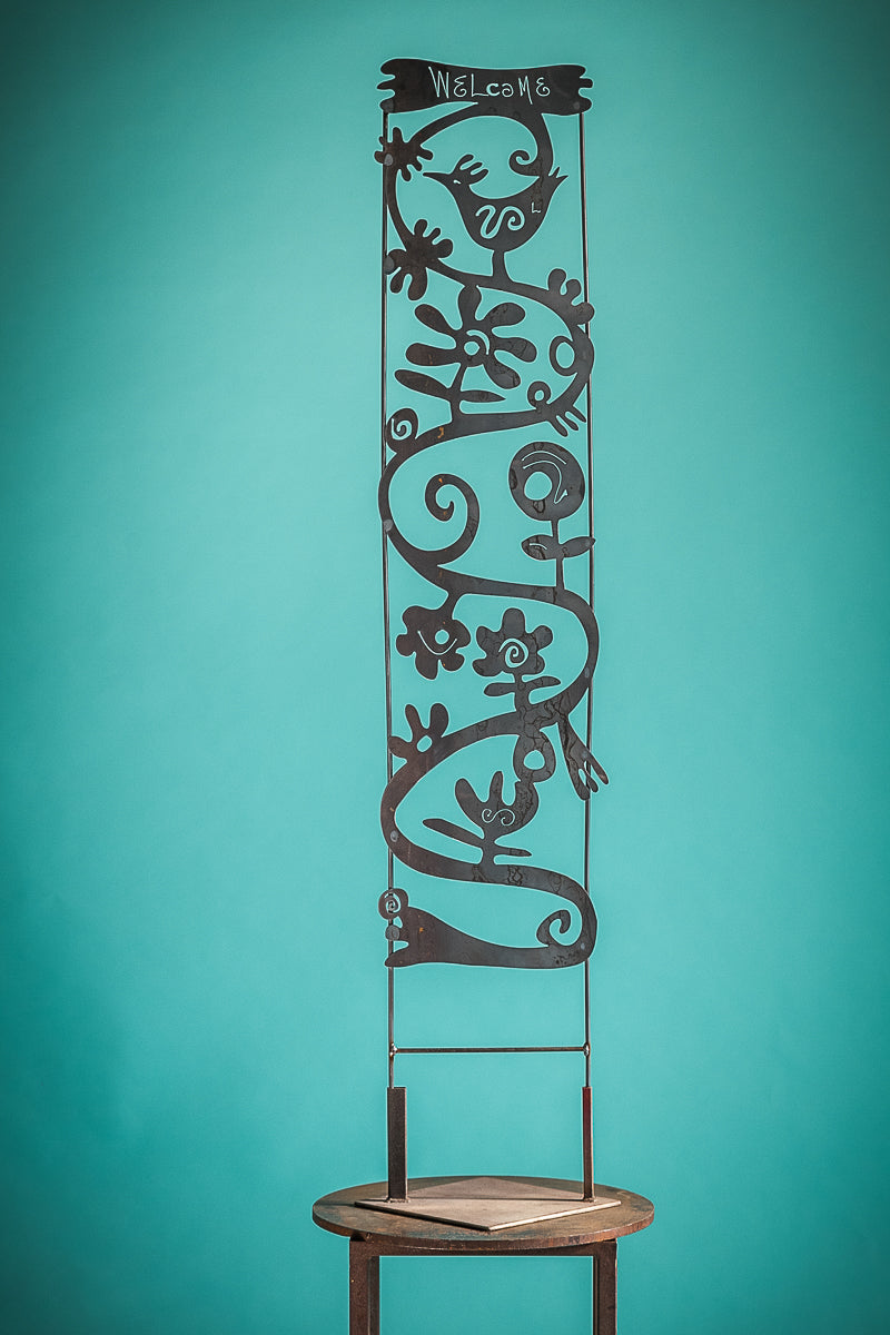Welcome Bird Trellis